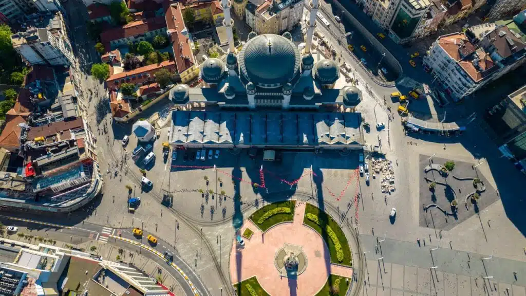 Taksim Square Istanbul 2025 FAQs pexels fatih turan 63325184 8417906