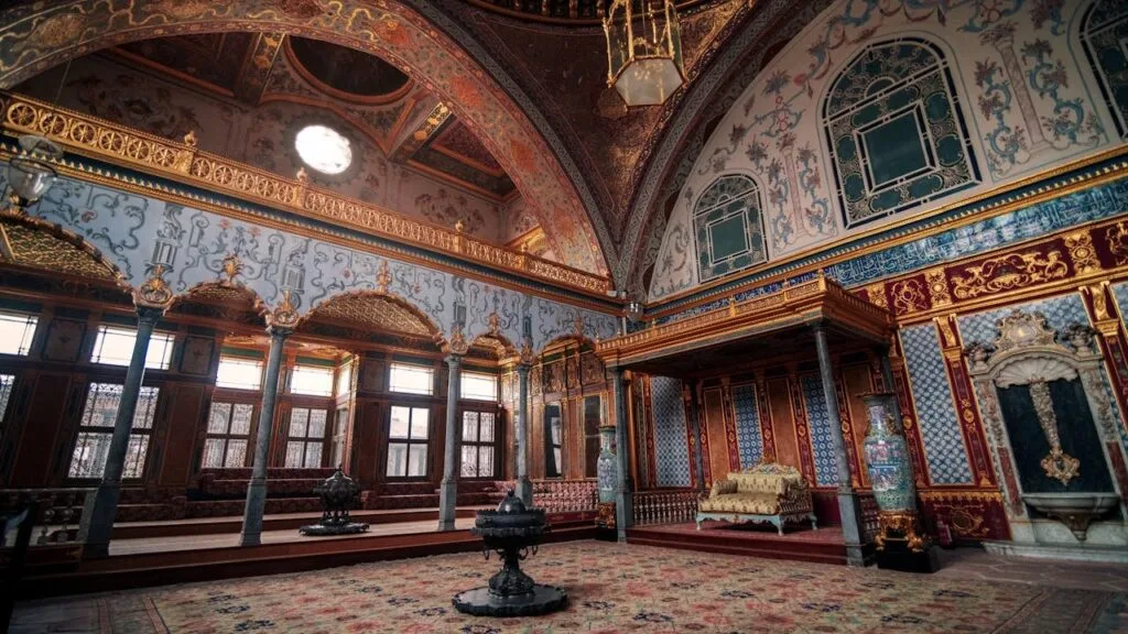 Blue Mosque Istanbul 2025 - Tickets, Guided Tours, Entrance Fee, Dress Code Topkapi Palace Istanbul