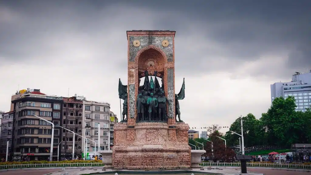 Taksim Square Istanbul 2025 FAQs pexels salahdarwish 11831381