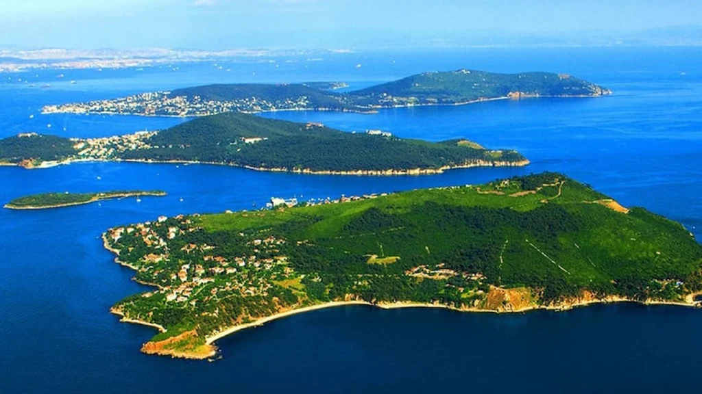 Full-Day Princes' Islands Tour & Lunch From Istanbul "Explore the tranquil Kınalıada during your Princes' Island Tour from Istanbul—perfect for a peaceful retreat."