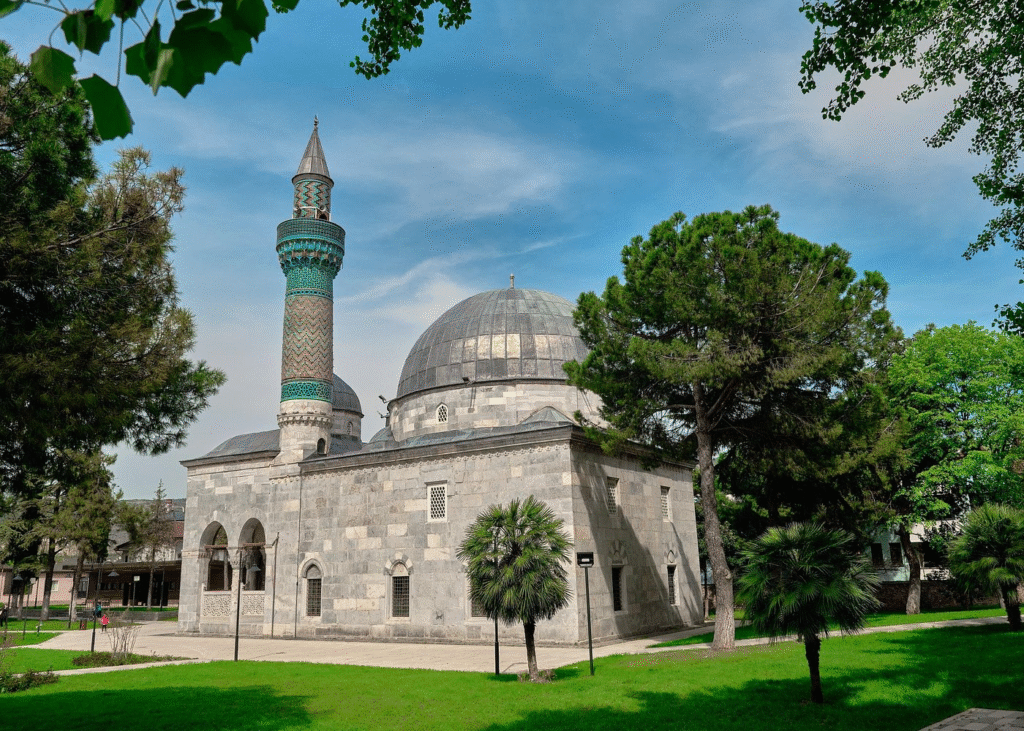 Istanbul to Bursa & Uludag Day Tour: Lunch, Cable Car Option Green Mosque in Bursa