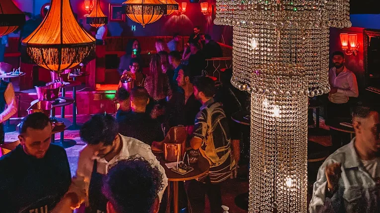 Best Nightclubs in Istanbul 🕺🎶 image 60 edited