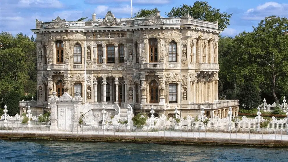 Küçüksu Pavilion: Your Complete Guide to Istanbul's Hidden Gem Küçüksu Pavilion