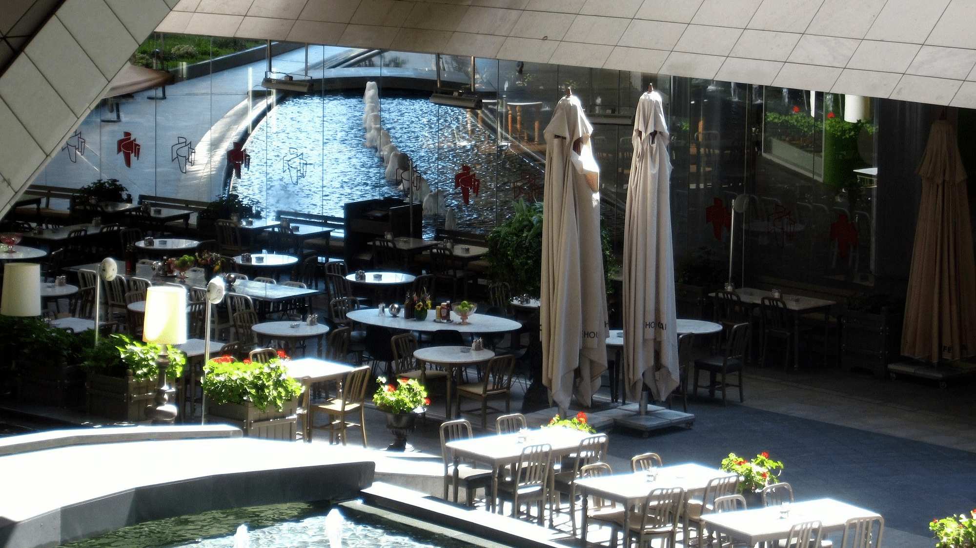View of Kanyon Mall restaurants.
