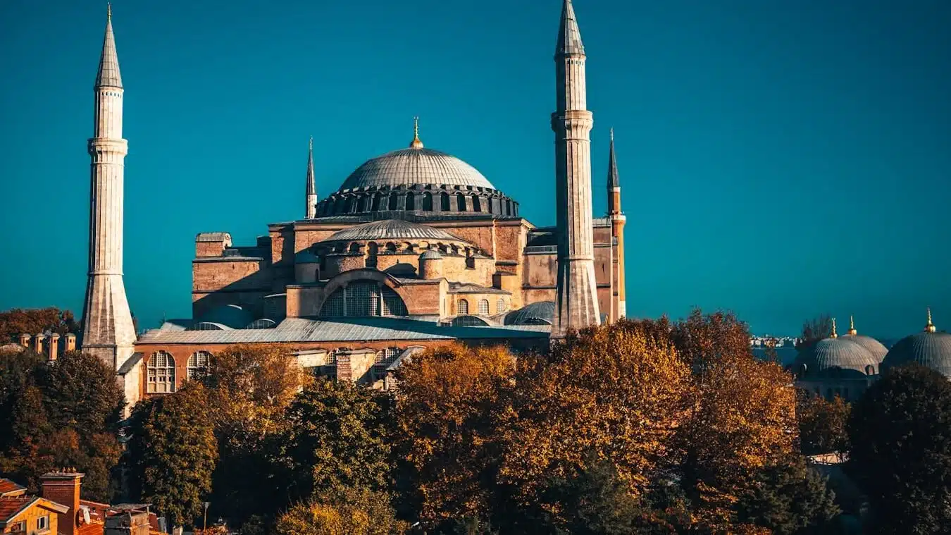 15 Things You Didn't Know About Hagia Sophia white and brown concrete building