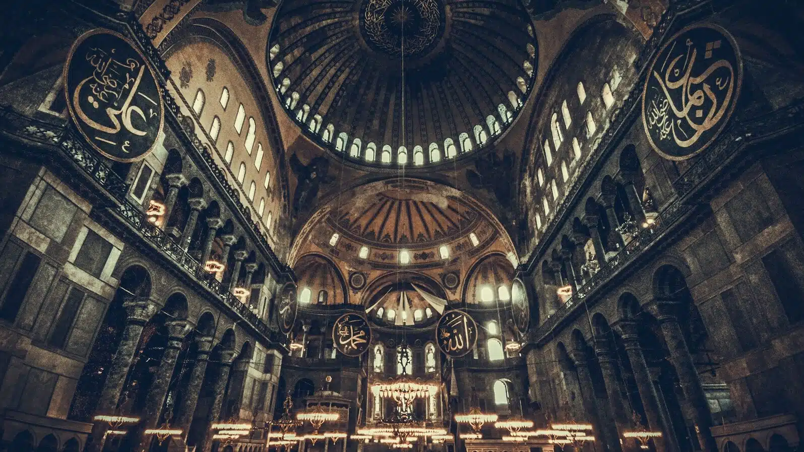 the inside of a large building with many windows
