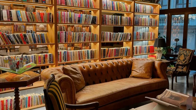 Best Cafes in Beyoğlu for Tourists image 14 edited